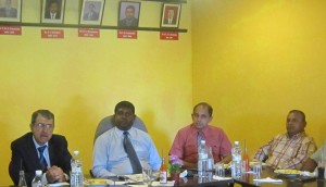 High Commissioner HE Qasim Qureshi in a meeting with officials of Galle Chamber of Commerce & Industry Pakistan’s High Commissioner in Sri Lanka urges enhanced bilateral trade between Pakistan and Sri Lanka