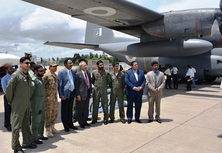 Pakistan hands over First Consignment of Relief Items for Sri Lankan Flood Victims