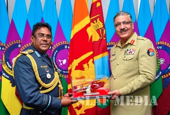 Pakistan's Chairman Joint Chiefs of Staff Committee met with Commander Sri Lanka Air Force