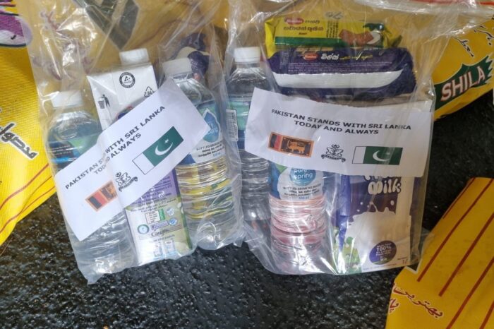 Pakistan Aid to Flood-hit Sri Lankan People