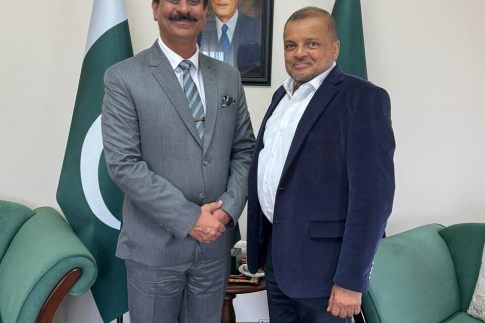 Honorary Consul General of Pakistan in Kandy met with High Commissioner