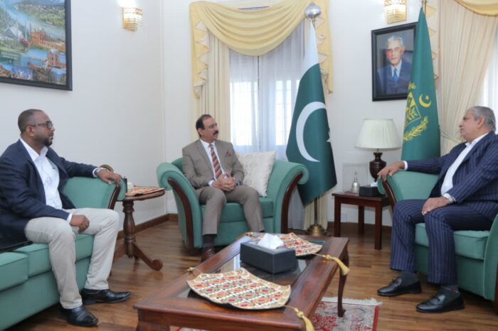 HC met with a delegation from the All Ceylon Young Men’s Muslim Association Conference