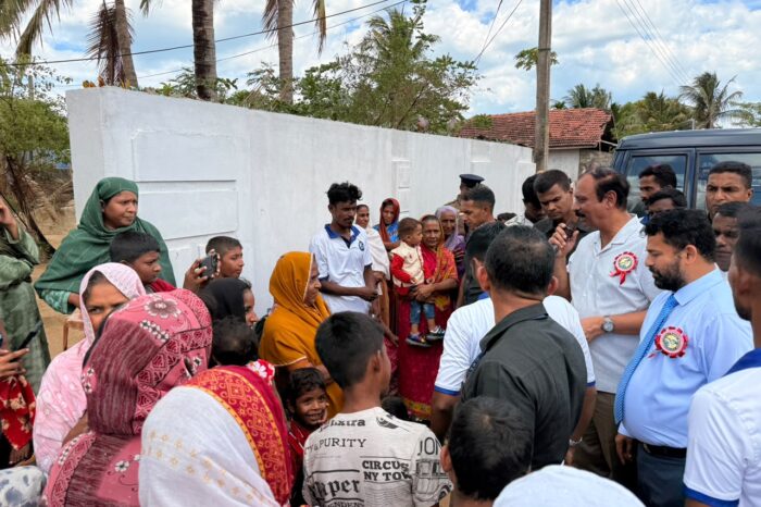 HC interacted with members of the local community during his visit to the Eastern Province